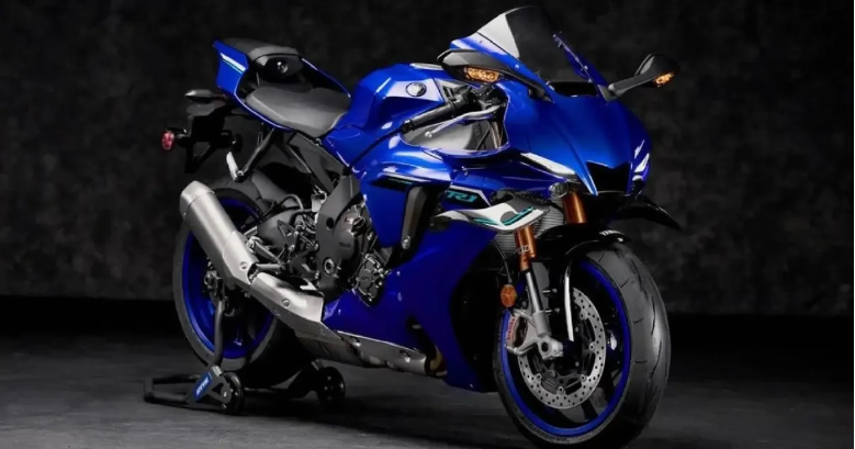 yamaha r1 price in india​